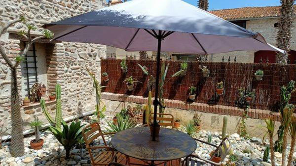 El Castell Embruixat Ξενοδοχείο Saint-Hippolyte  Εξωτερικό φωτογραφία