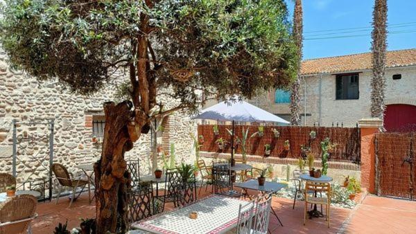 El Castell Embruixat Ξενοδοχείο Saint-Hippolyte  Εξωτερικό φωτογραφία